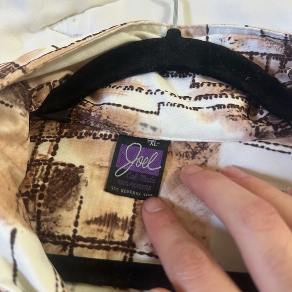 Chic Abstract Patterned Blouse - Picture 3 of 4